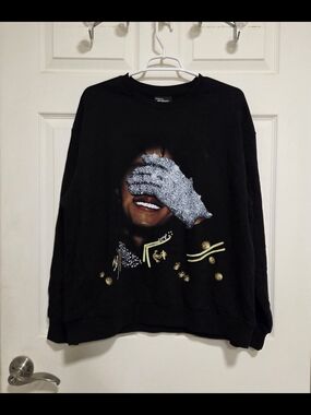 MEJEND Michael Jackson Rhinestone Glove Graphic Black Sweatshirt Crewneck Size L
